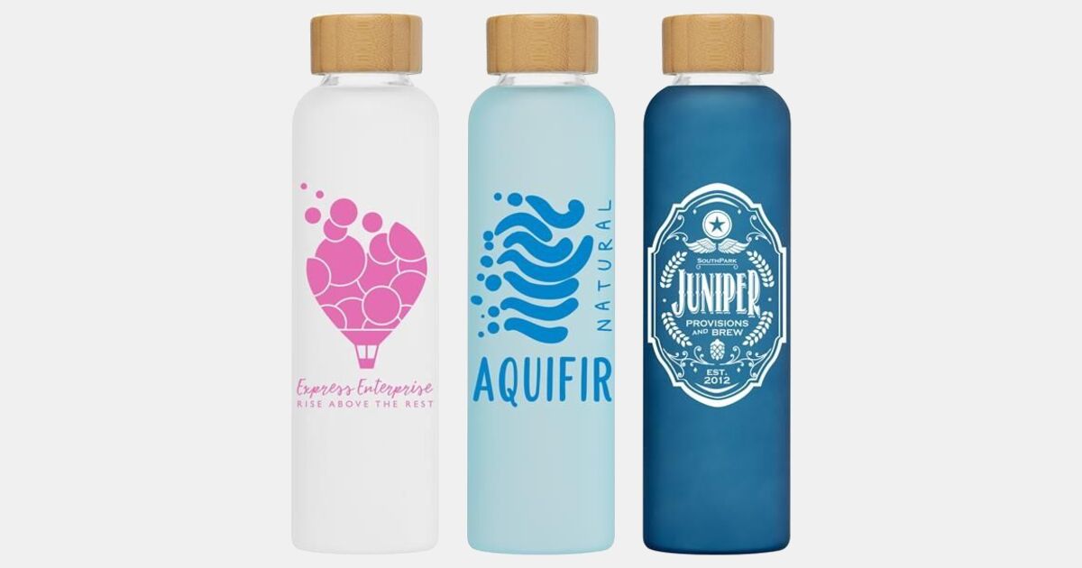 https://imprintlogo.com/images/products/20-oz_-frosted-borosilicate-glass-bottle-with-bamboo-lid_1_31534_FB.jpg